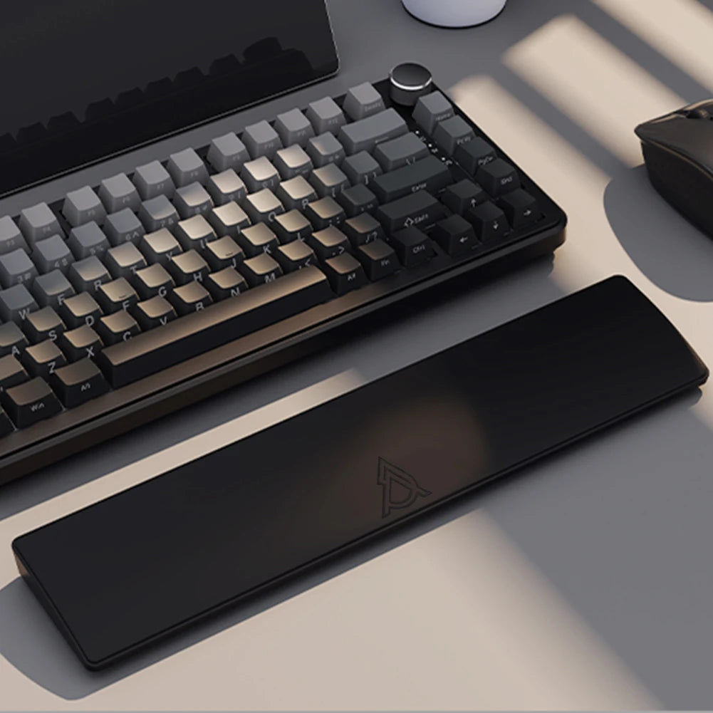 Repose-Poignet Gaming Clavier — Mousse à Mémoire de Forme, Base Antidérapante, 81 Touches